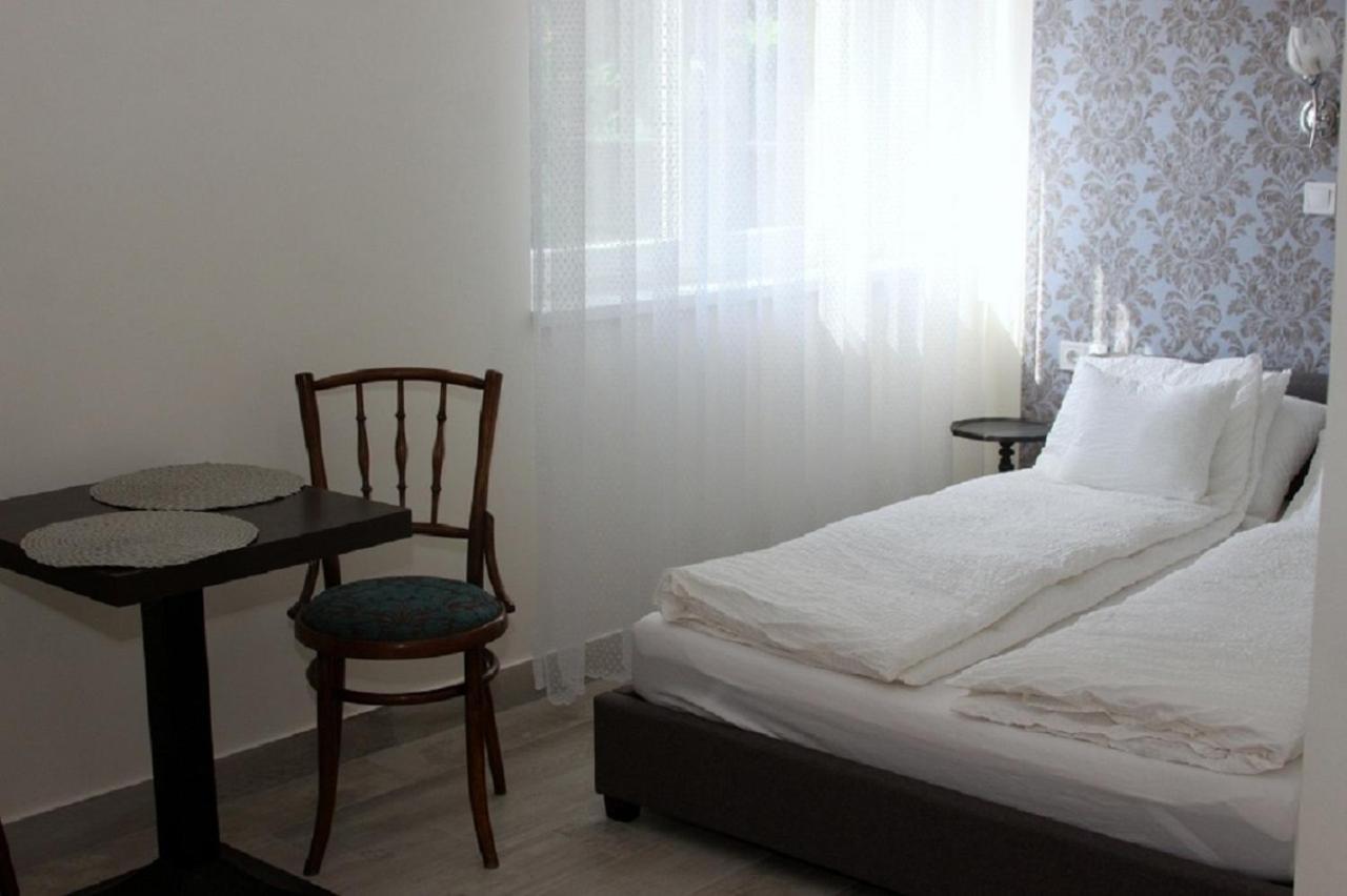 River Apartment Makó 外观 照片